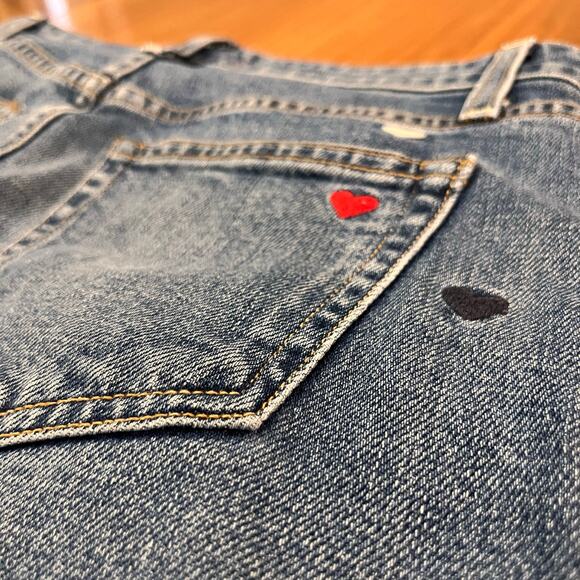 Sundry Jeans Size 24 Embroidered Hearts Seville Wash Button Fly Mid Rise Tapered - Picture 11 of 11